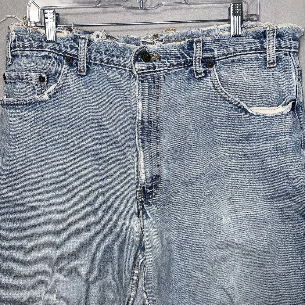 Vtg Levi's USA Light Wash Thrashed Blue Jeans Mens Size 38x30 ( Fits 36x30)